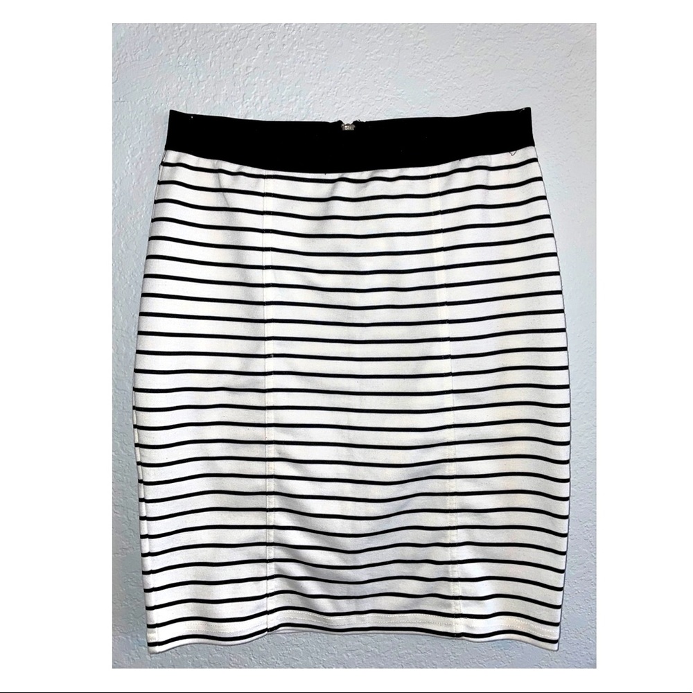 Striped pencil skirt